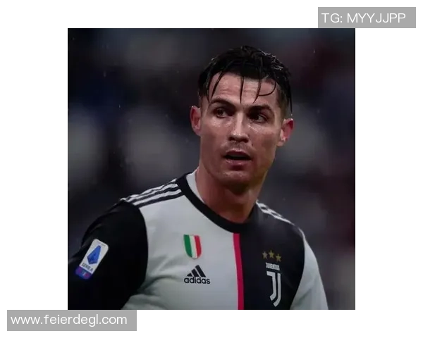 足球明星伤感头像男展现内心世界的孤独与追求 足球明星伤感头像男展现内心世界的孤独与追求